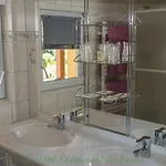 Отель Restaurant Le Faude