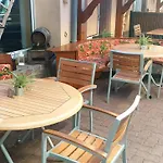 Отель Restaurant Le Faude Лапутруа