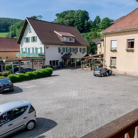 Restaurant Le Faude Отель Лапутруа